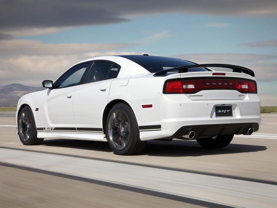  Dodge Charger SRT8 392 Appearance Package 2013 года  (фото 11 из 12)
